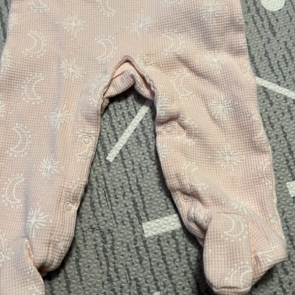 Rabbit Moon Organics footie - 6-9M - Picture 5 of 5